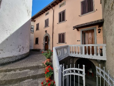 Foto Appartamento in via tonelli, Castelnuovo di Garfagnana di 80 m²