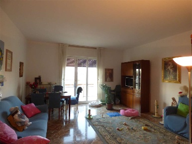Foto Appartamento in VIA PIAVE 34, Lonate Ceppino di 212 m² con 4 locali