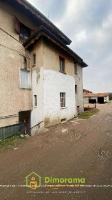 Foto Appartamento in Via Milius 6, Besnate di 64 m² con 2 locali in vendita