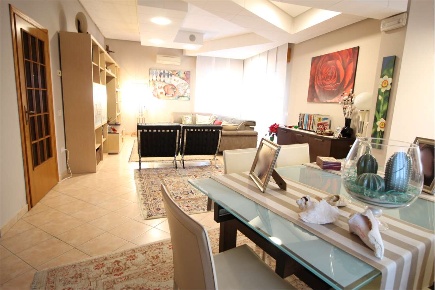 Foto Villa unifamiliare in Via Dell'Innovazione, Montelabbate di 1200 m²