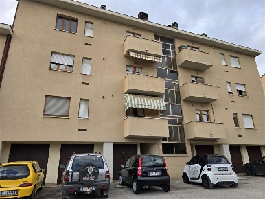 Foto Appartamento a Montefalco di 80 m² con 4 locali in vendita