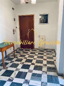 Foto Appartamento a Vallecrosia di 90 m² con 3 locali in vendita