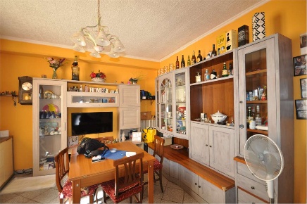 Foto Appartamento in Via Bianchi 63, Villadossola di 121 m² con 4 locali