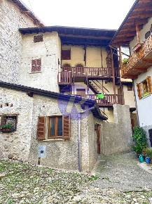 Foto Appartamento in Via Fuipiano Centro 29, San Giovanni Bianco di 75 m²