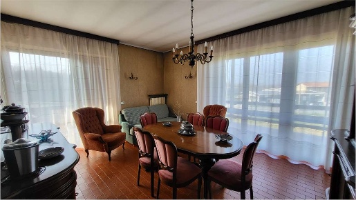 Foto Appartamento a Gattico-Veruno di 186 m² con 9 locali in vendita