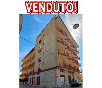 Foto Appartamento in Via Della Resistenza 132, Sammichele di Bari di 118 m²