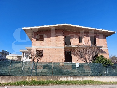 Foto Villa bifamiliare in Via Cristoforo Colombo 3, Sant'Omero di 300 m²