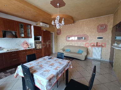 Foto Appartamento in Via Mameli 1, Arconate di 90 m² con 3 locali