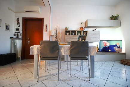 Foto Appartamento in Via Benjamin Franklin 11, Arconate di 90 m² in vendita