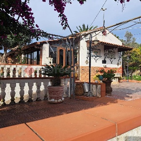 Foto Villa singola in Via Principale snc, Bianco di 155 m² con 6 locali