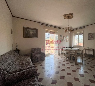 Foto Appartamento in XX Settembre, Calvi Risorta di 100 m² con 5 locali