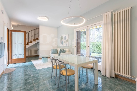 Foto Villa bifamiliare in Calle Debussy 16, Lignano Sabbiadoro di 152 m²