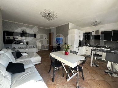 Foto Appartamento in Via carcano snc, Albavilla di 180 m² con 4 locali