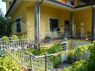 Foto Villa unifamiliare in Via pisanello 5, Ameglia di 285 m² con 5 locali