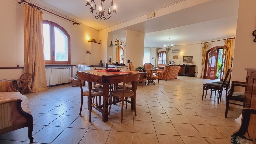 Foto Villa singola in Via GIUSEPPE MAZZINI 28, Pace del Mela di 327 m²