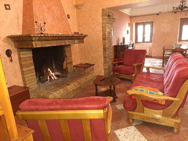 Foto Villa singola in Via Roma di Villa Penna 32, Bellante di 230 m²