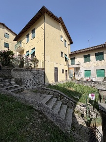 Foto Appartamento in Via Roma 144, Carpineto Romano di 70 m² con 3 locali