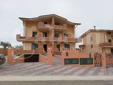 Foto Villa a schiera in Via della Madonna 0, Campli di 406 m² in vendita