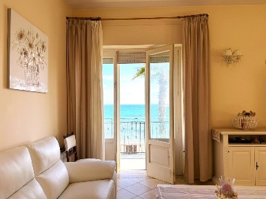 Foto Appartamento in Via Lungomare Kennedy snc, Otranto di 110 m²