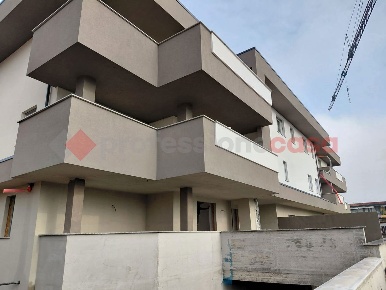 Foto Appartamento in Via Don Paolo Crespi 1, Dairago di 191 m² con 3 locali