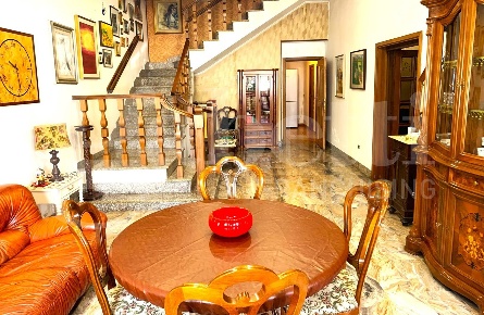 Foto Appartamento in Via CUPELLO 27, Avezzano di 160 m² con 5 locali