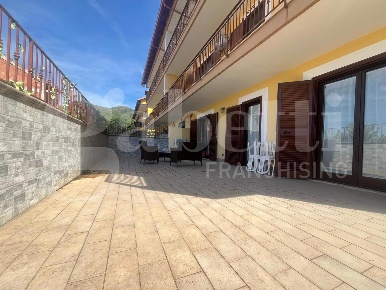 Foto Appartamento in Rinchiusa, Calvi Risorta di 100 m² con 5 locali