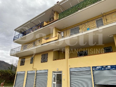 Foto Appartamento in Via Valle 55, Olevano sul Tusciano di 115 m²