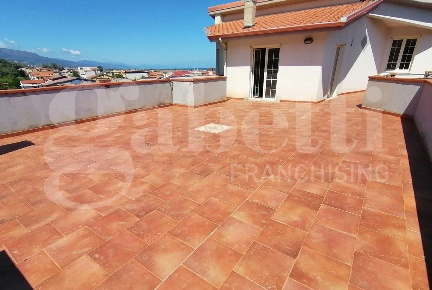 Foto Appartamento in Via Passo Ceraolo SC, Torrenova di 270 m² con 5 locali