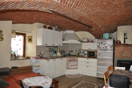Foto Villa unifamiliare in Via astrua 0, Val della Torre di 175 m²