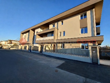 Foto Appartamento in Via Don Paolo Crespi 1, Dairago di 206 m² con 3 locali