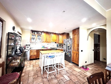 Foto Villa unifamiliare in Via PORRO SNC, Albavilla di 230 m² con 4 locali