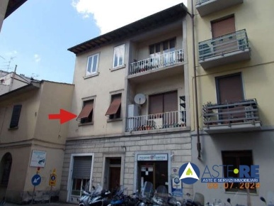 Foto Appartamento in Via Cassia, Firenze di 108 m² con 5 locali in vendita