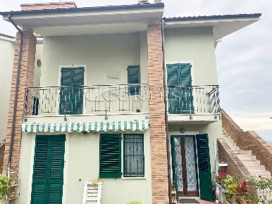 Foto Appartamento a San Costanzo di 65 m² con 4 locali in vendita