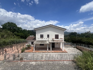 Foto Villa bifamiliare in Valle di Natale, San Giovanni a Piro di 135 m²