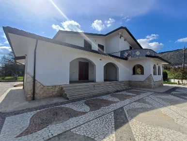Foto Villa singola in Via STARZE SNC, San Giovanni Incarico di 380 m²