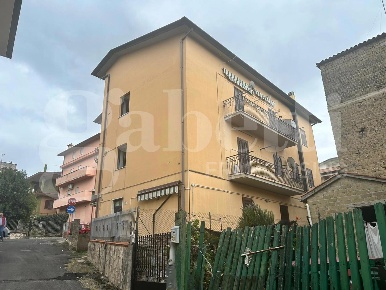 Foto Appartamento in Fosse Ardeatine, Norma di 80 m² con 3 locali