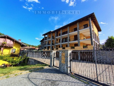 Foto Appartamento in VIA BIBBIANA OTTINA 27/a, Quarona di 78 m² in vendita