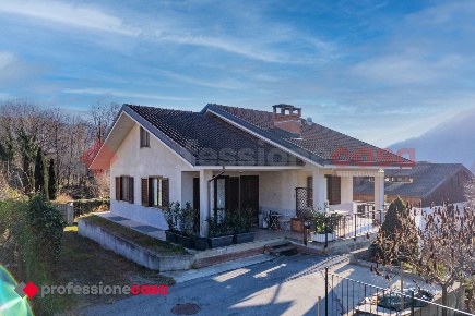 Foto Villa unifamiliare in canova, Villar Perosa di 240 m² con 5 locali