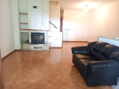 Foto Villa a schiera a Romans d'Isonzo di 230 m² con 8 locali in vendita