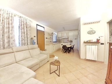 Foto Appartamento a Montaione di 90 m² con 4 locali in vendita