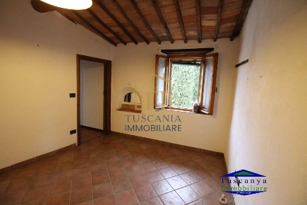 Foto Appartamento a Casole d'Elsa di 60 m² con 4 locali in vendita