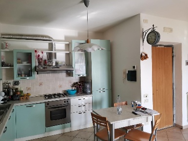 Foto Appartamento a Casole d'Elsa di 75 m² con 3 locali in vendita