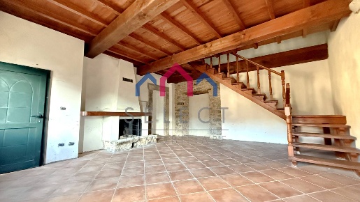 Foto Appartamento a Pescaglia di 85 m² con 3 locali in vendita