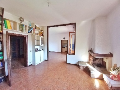 Foto Appartamento a Montaione di 110 m² con 4 locali in vendita