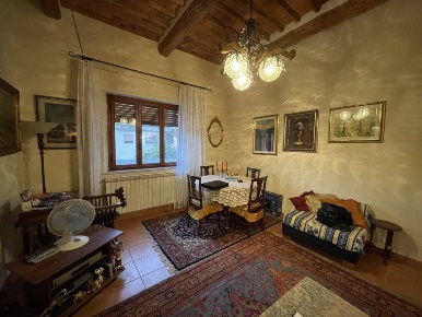 Foto Appartamento a Pescaglia di 195 m² con 6 locali in vendita
