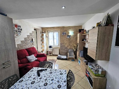 Foto Appartamento in Via Piave 9, Mignanego di 55 m² con 4 locali