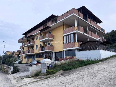 Foto Appartamento in Via Vecchia Salaria 57, Colonnella di 120 m²