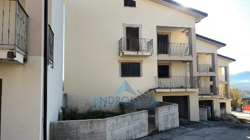 Foto Villa a schiera a Scoppito in vendita