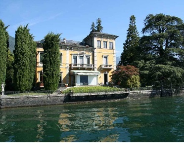 Foto Villa unifamiliare in VIA GIUSEPPE GARIBALDI  26, Dongo di 1000 m²