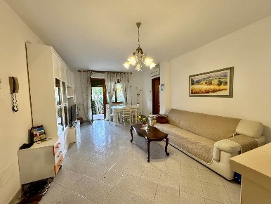 Foto Appartamento a Porto Azzurro di 90 m² con 4 locali in vendita